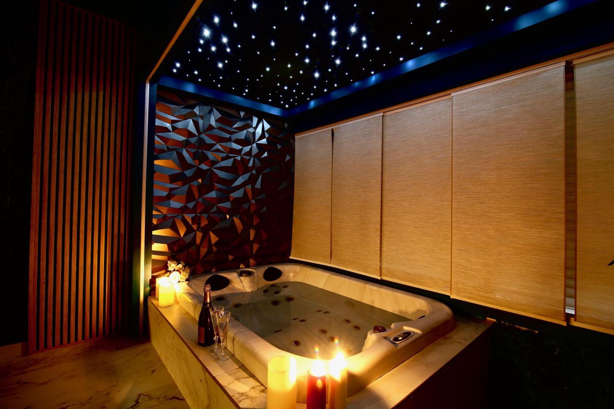 Flower Suite And Spa La Seyne-sur-Mer Exterior foto